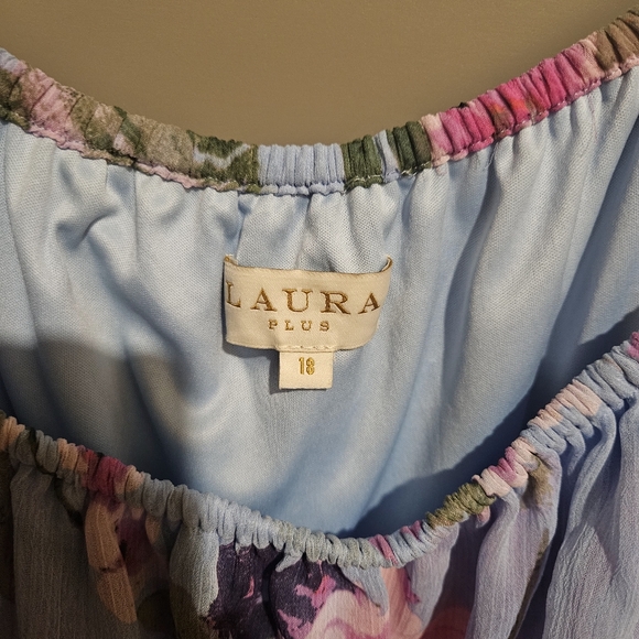 Floral gown - Picture 2 of 2